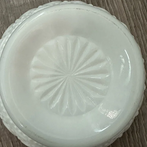 White Milk Glass Pedestal Dessert Bowl - Picture 4 of 6